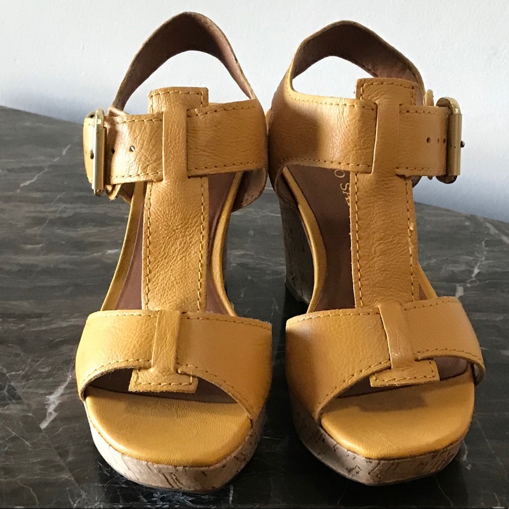 Franco Sarto Chaz Size 6.5- Lemon color